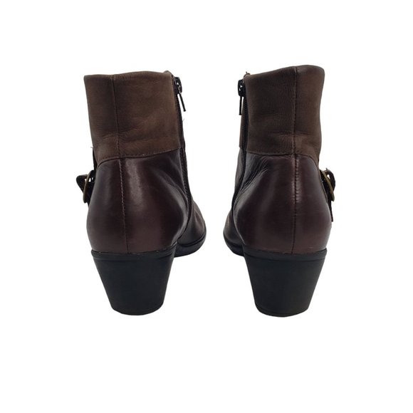 CLARKS Sz 9 Wide Ingalls Dover Brown Leather Side Zip Heeled Ankle Comfort Boots - Picture 5 of 14